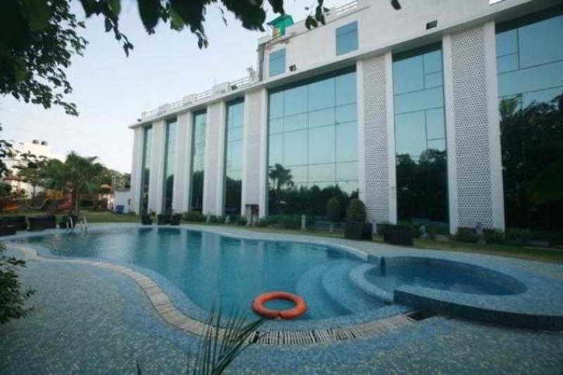 Paradizzo Resort Ajmer Buitenkant foto