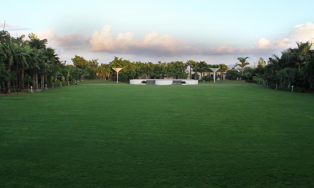 Paradizzo Resort Ajmer Buitenkant foto